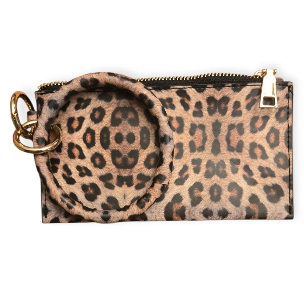 Boutique leopard print